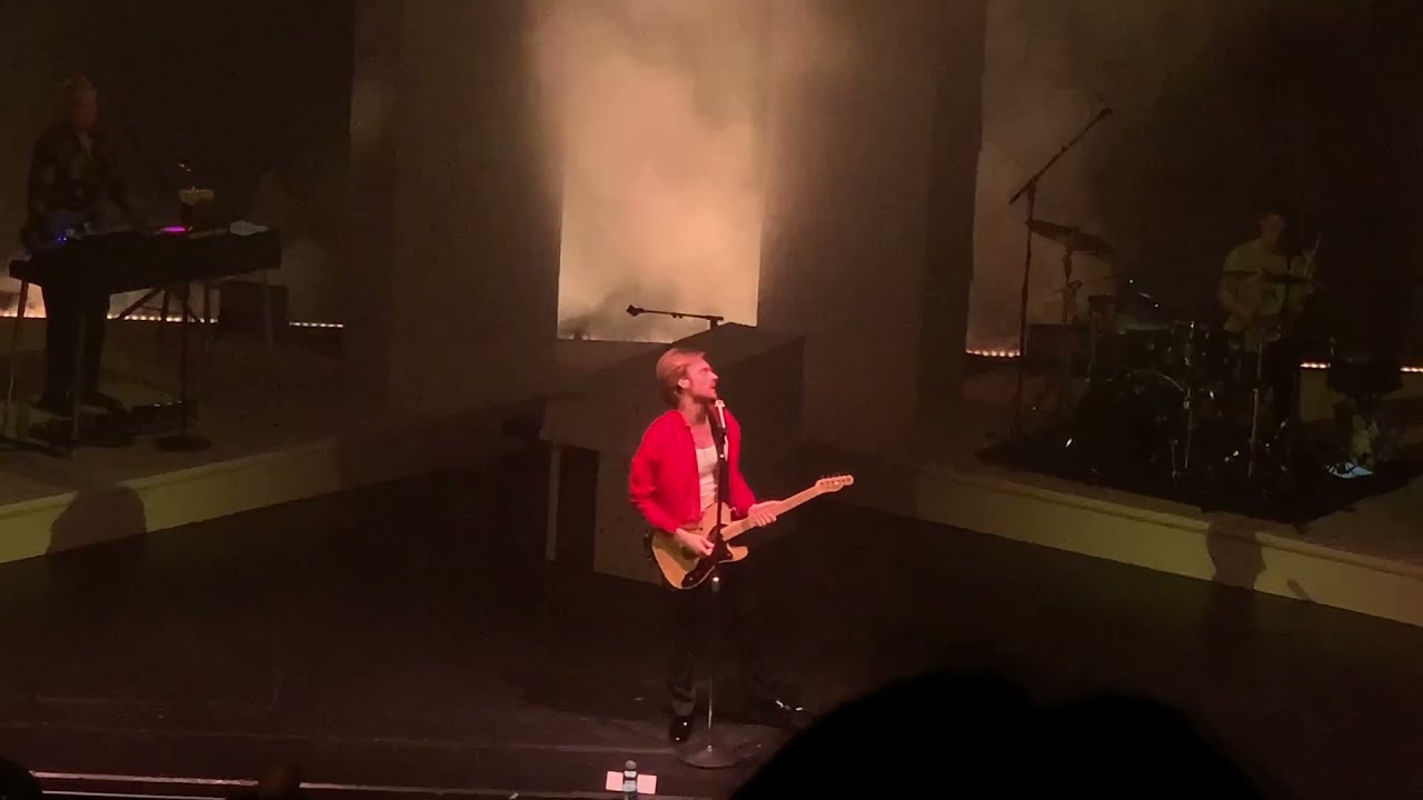 Finneas Optimist Tour at The Wiltern 10-27-21 FULL CONCERT