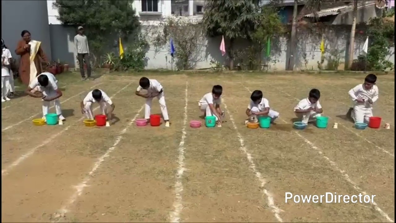 मिहिजाम सृजन पब्लिक स्कूल में वार्षिक खेल खेलकूद उत्सव मनाया गया। बच्चों ने बढ़कर लिया भाग।