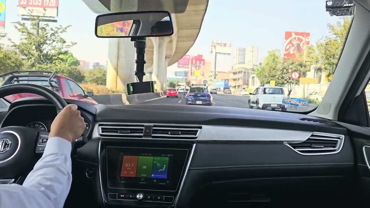 Manejando un MG pov drive 