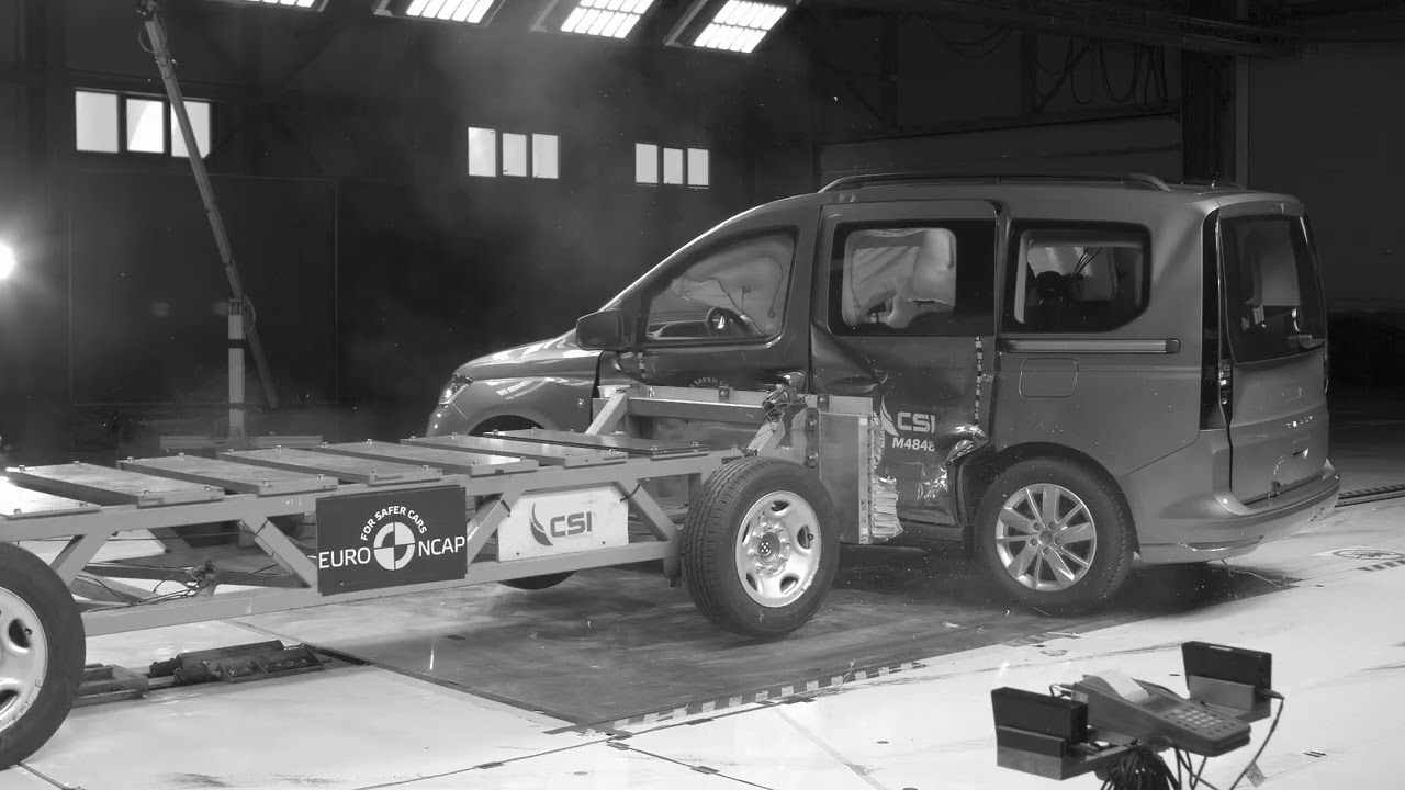 Euro NCAP Crash & Safety Tests of Ford Tourneo Connect 2021