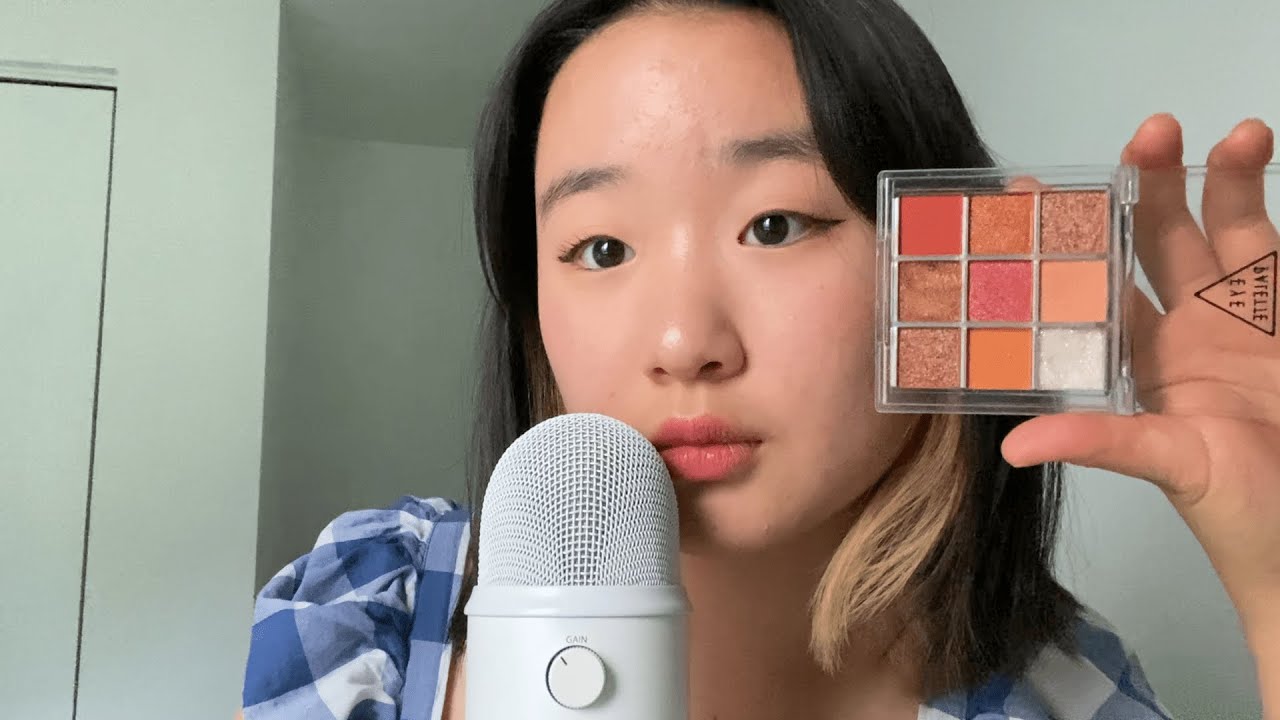 ASMR summer does your makeup in 5 minutes