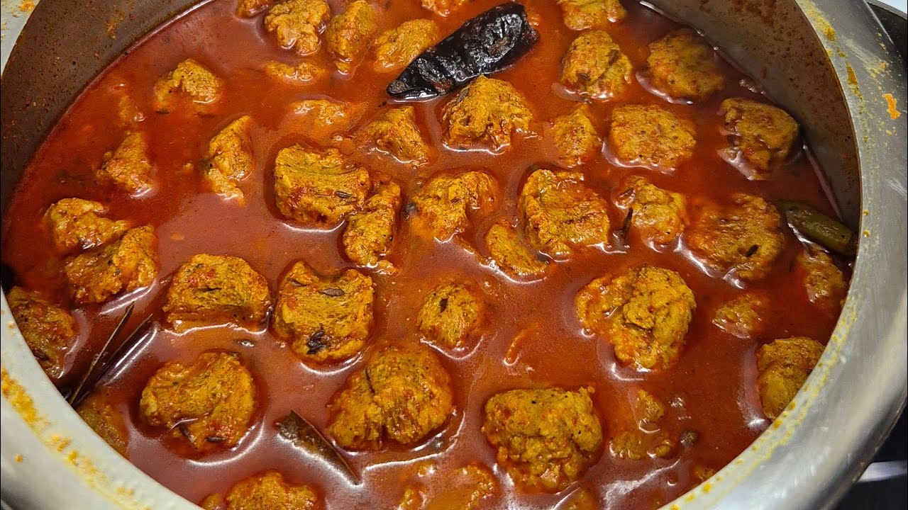 गर्मीयो के दिनों में जब मुंह का स्वाद खराब हो तब बनाता हूं ये ढाबा स्टाइल सब्जी  | Soya Aloo wadi