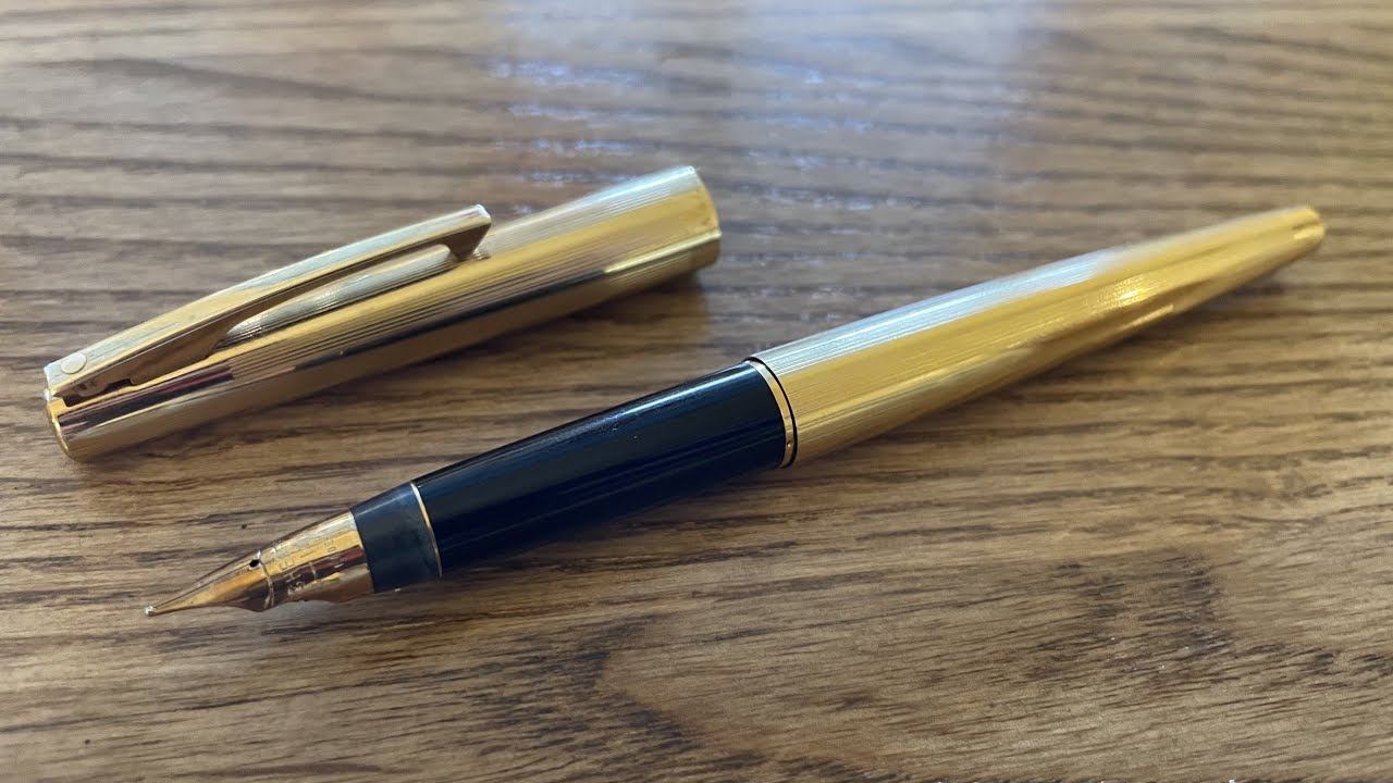 Sheaffer Stylist — узкая винтажная модель с трубчатым пером