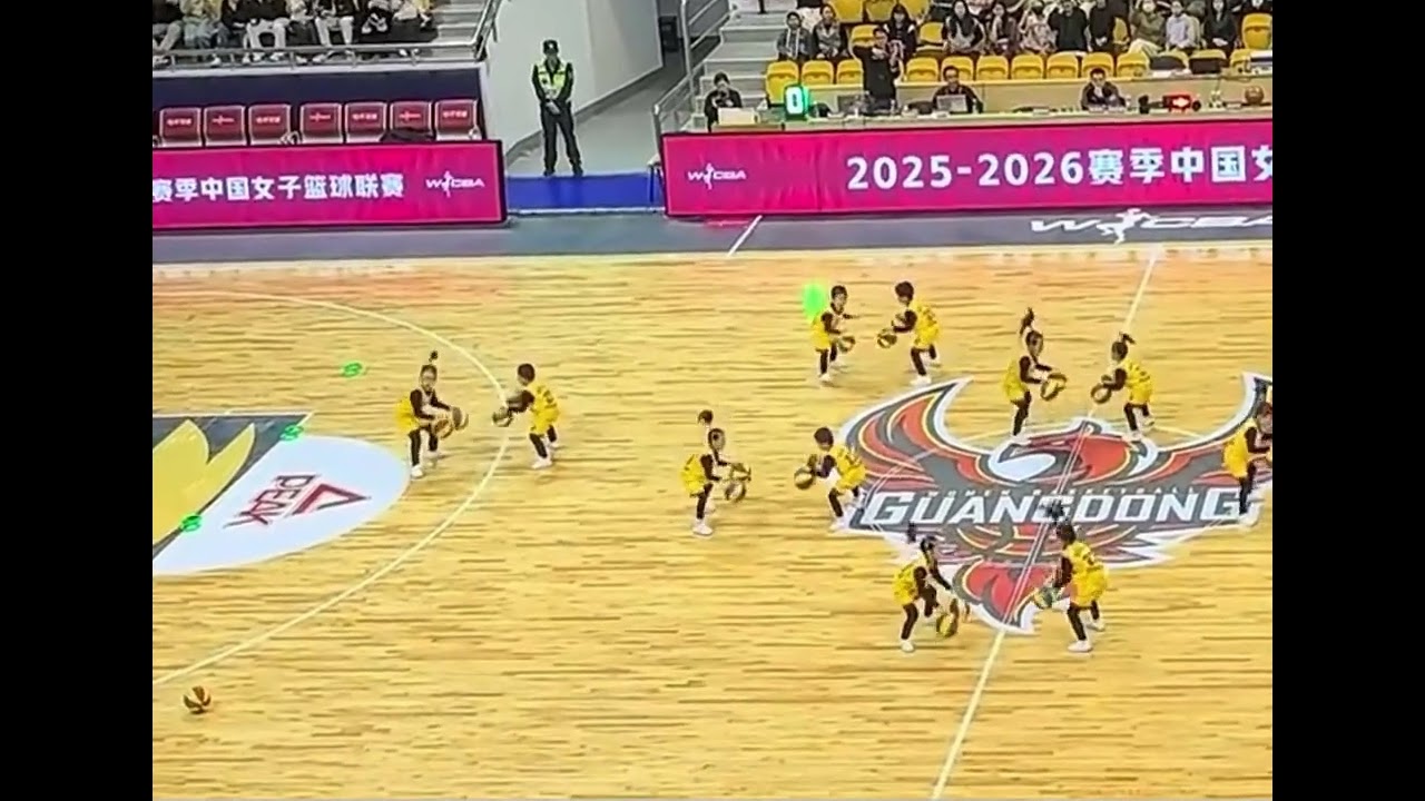 Best kindergarten basketball show with a cute mistake from China 2025