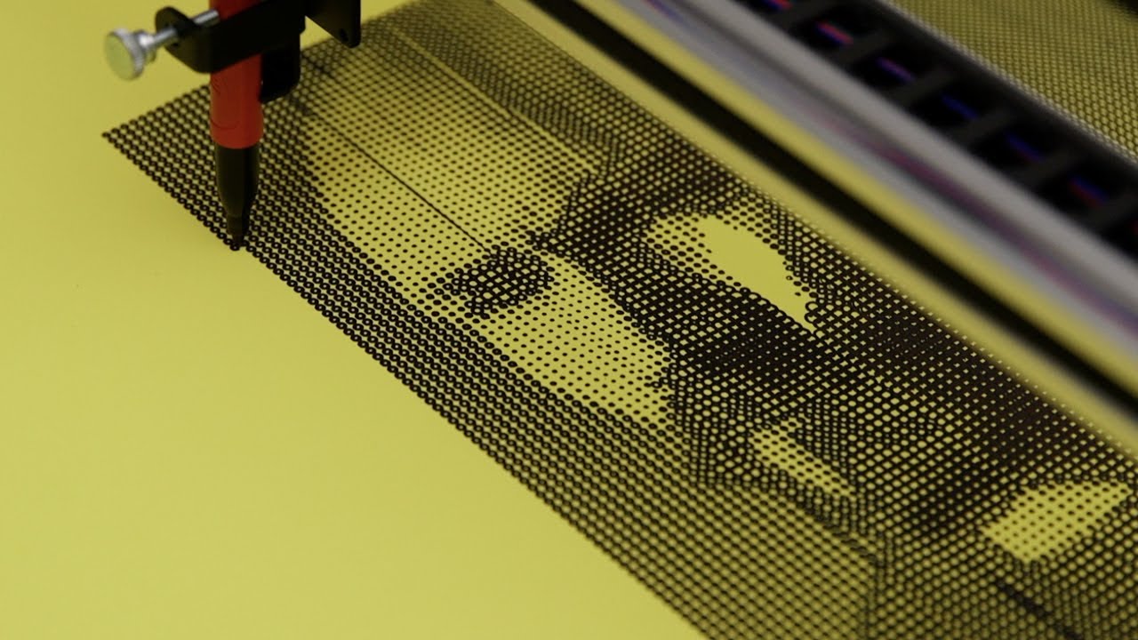 Pen plotter portrait drawing | Aili Maimaiti