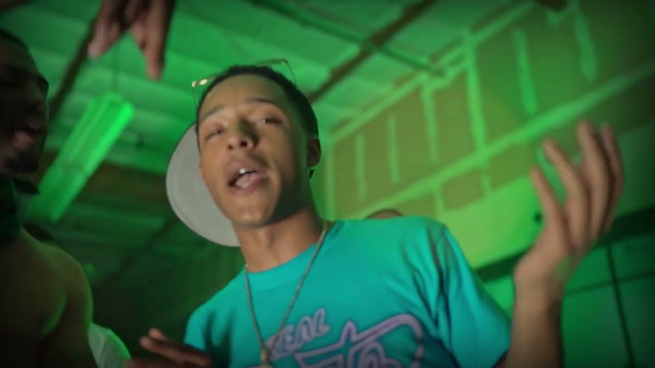 DROP ON EM- BLOODMONEY TAE FT BABY B FT BEZZIARE ( SHOT BY VAULTROB )