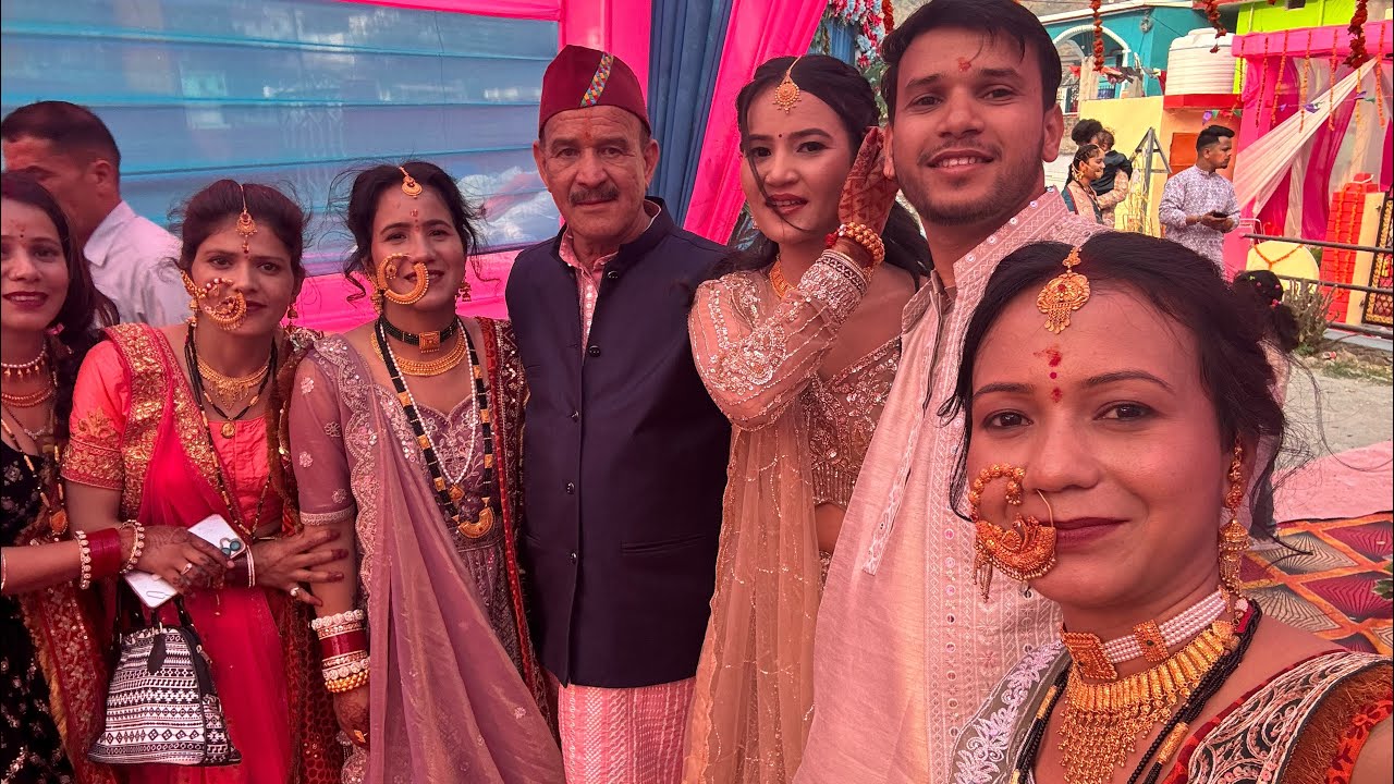 आज़ महिला संगीत मैंआया ख़ूब मजा॥और रेखा की दुनिया से मिलकर बहुत अच्छा लगा॥#viralvideo#weddingsong 