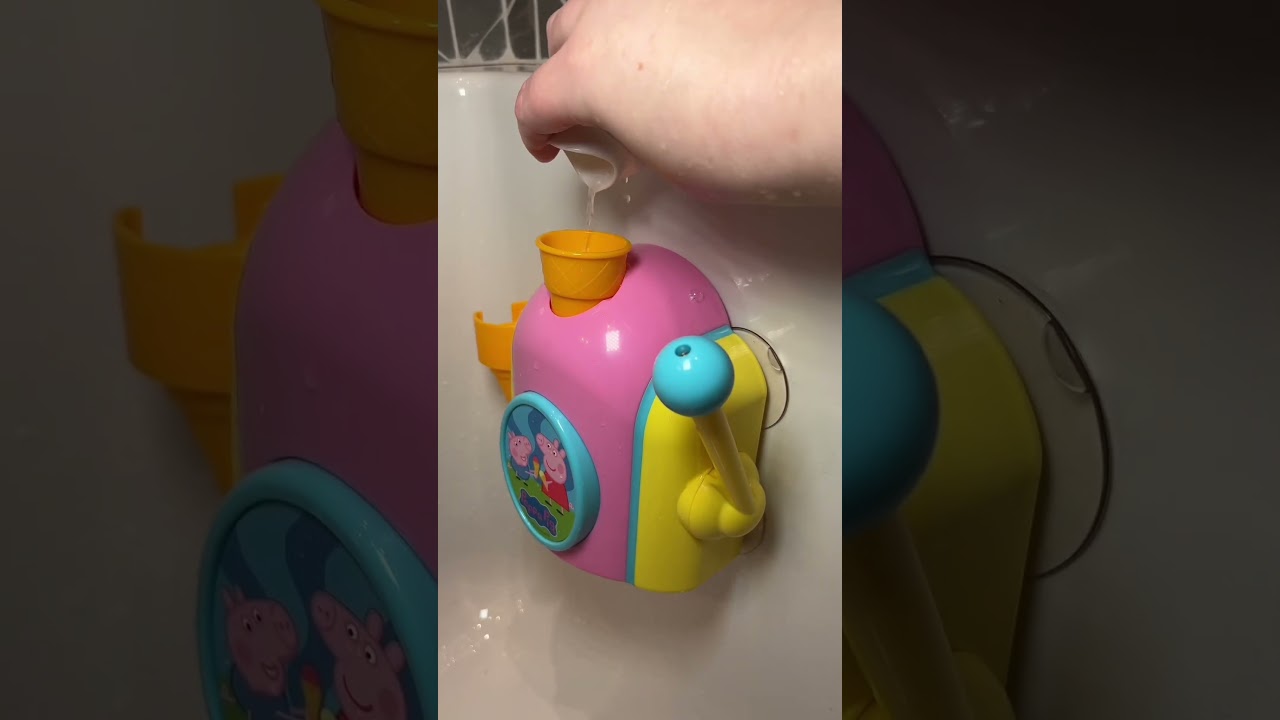 One of the coolest bath toys!🍦🛁🤍 #bathtime #bathtoys #bathtub #bathtimeroutine #icecream