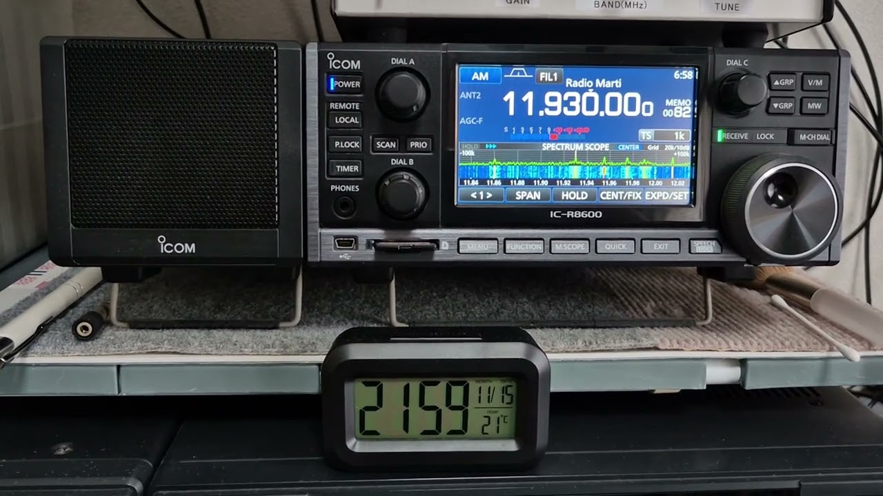 Radio Marti on 11930kHz with ICOM IC-R8600 at 21:58 UTC on November 15, 2025 in Yokohama, Japan
