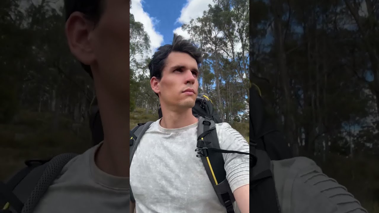 The things you see hiking Australia (Meme)