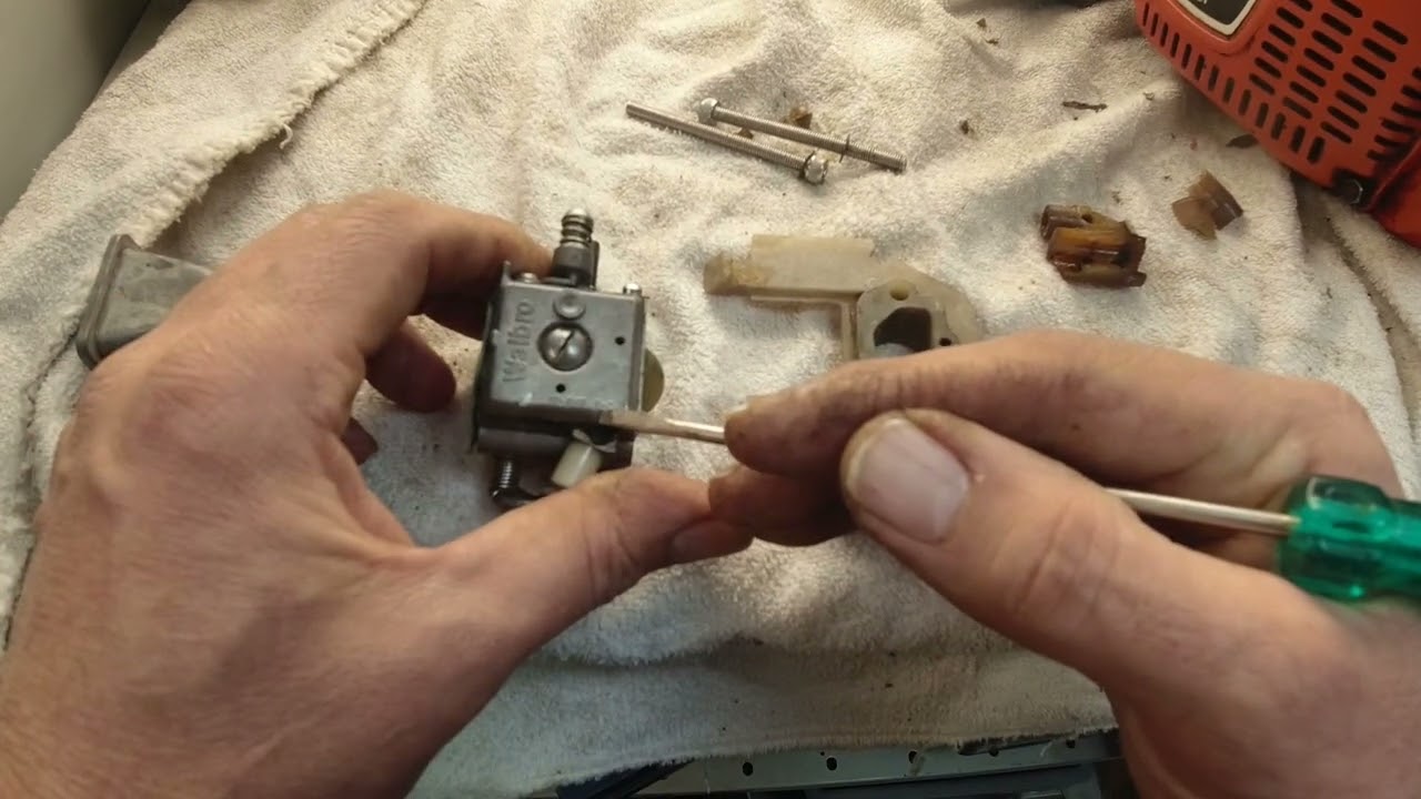 Jonsered 435 cleaning carburettor