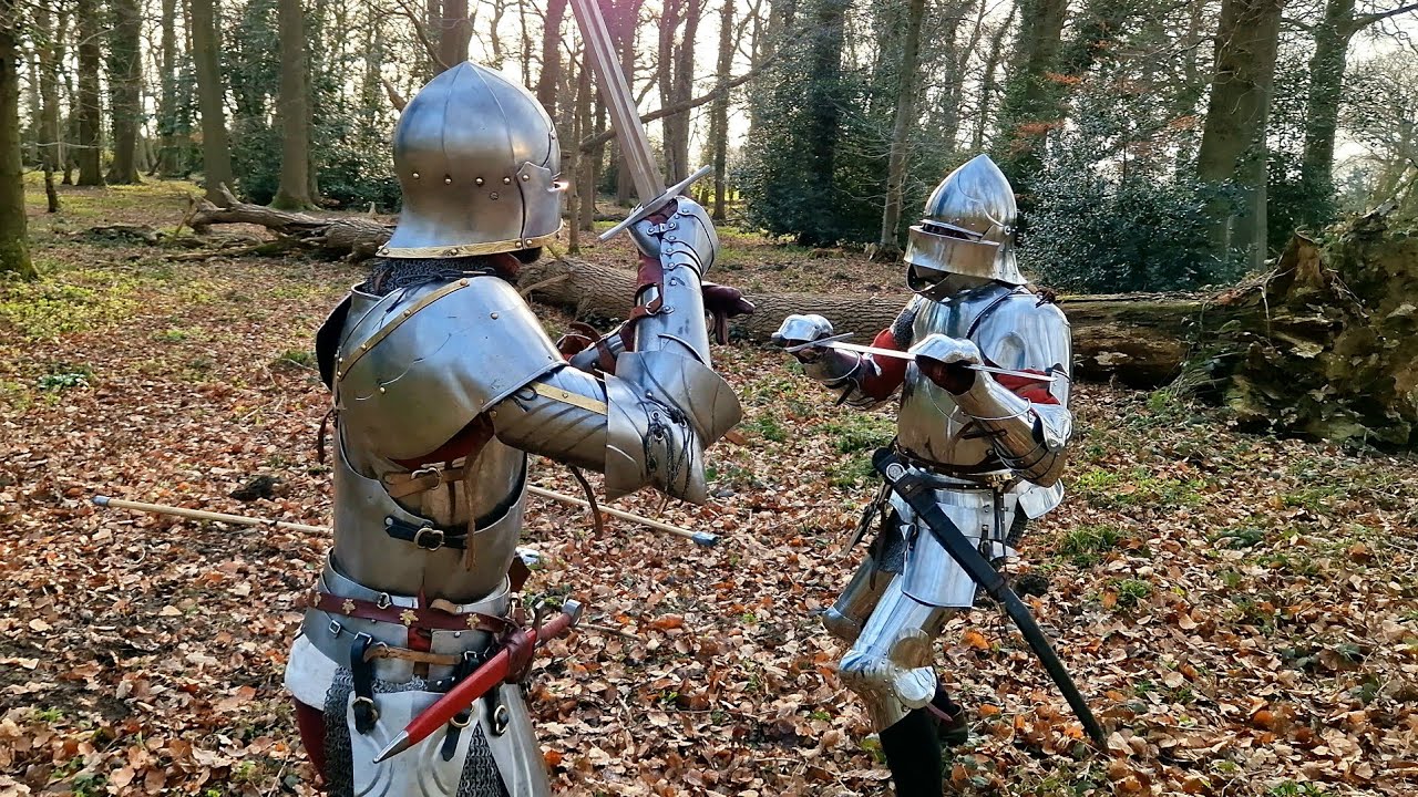 The Challenger - Knight fight in medieval armour with poleaxe and halfswording