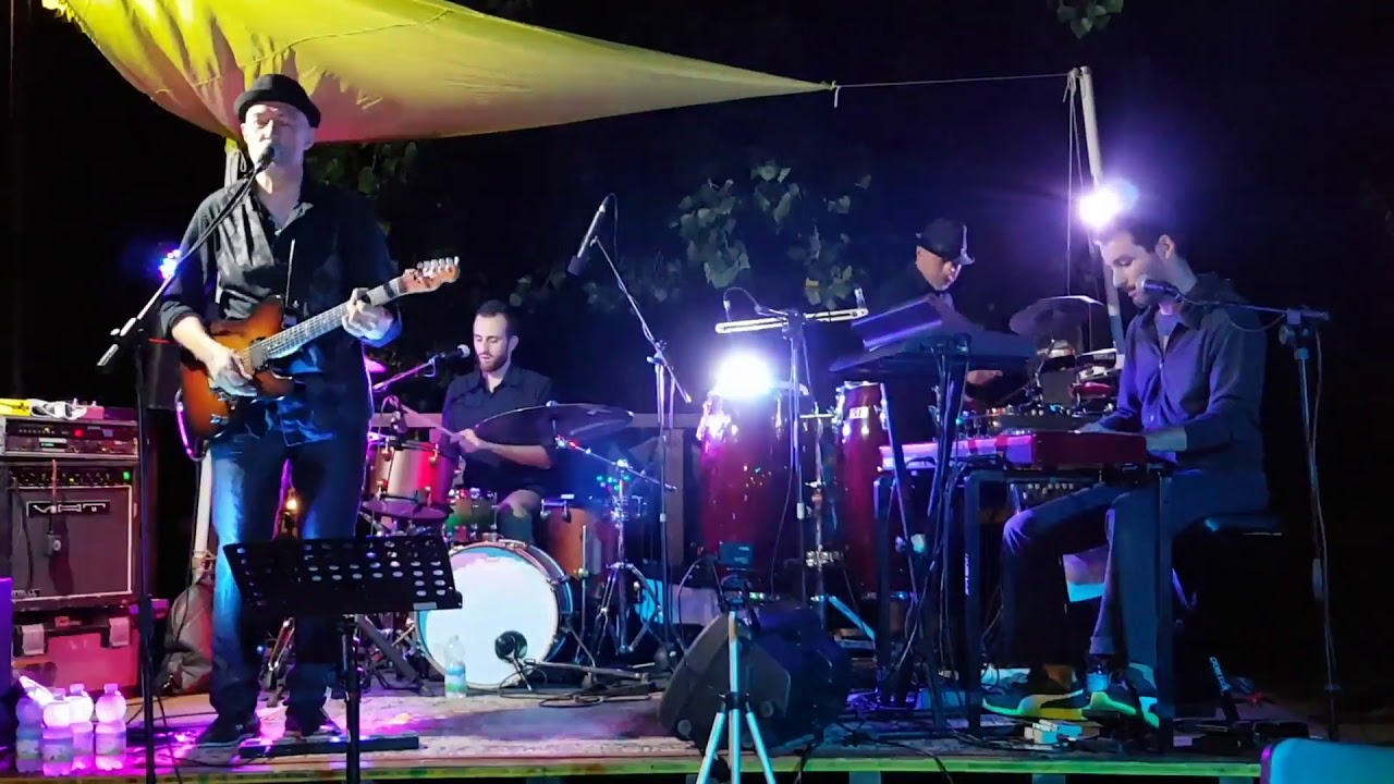 CICK TURINA BAND - Demasiado Corazon - Oye Como Va