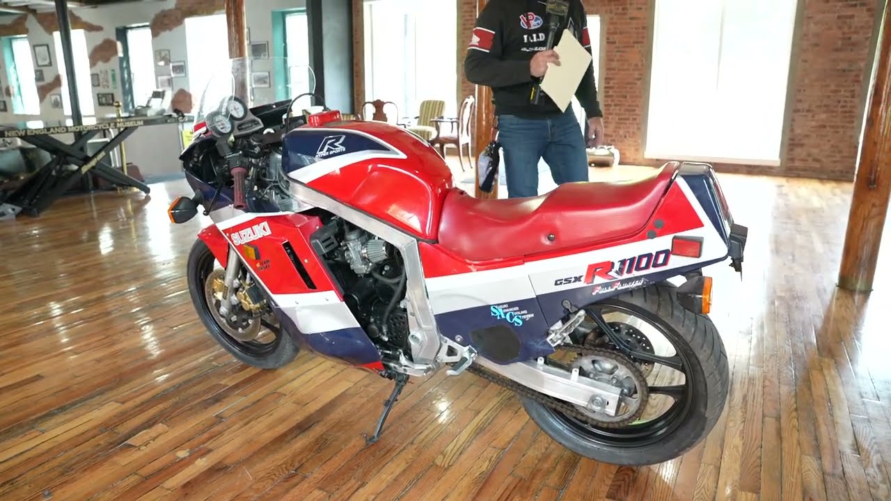 ORIGINAL 1986 SUZUKI GSX-R 1100 Superbike 125 HP 434LB ROCKETSHIP
