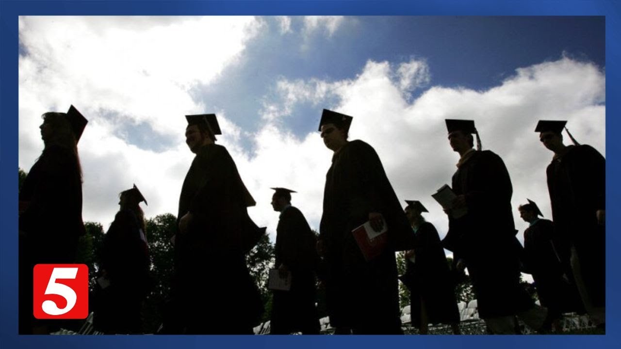 More Americans turning to crowdfunding to pay for college as student debt rises