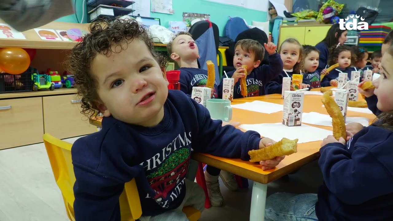 Último Recreo del Año CEIP Ángel Santos Desayuno Churros y Campanadas 22 12 25 TDA