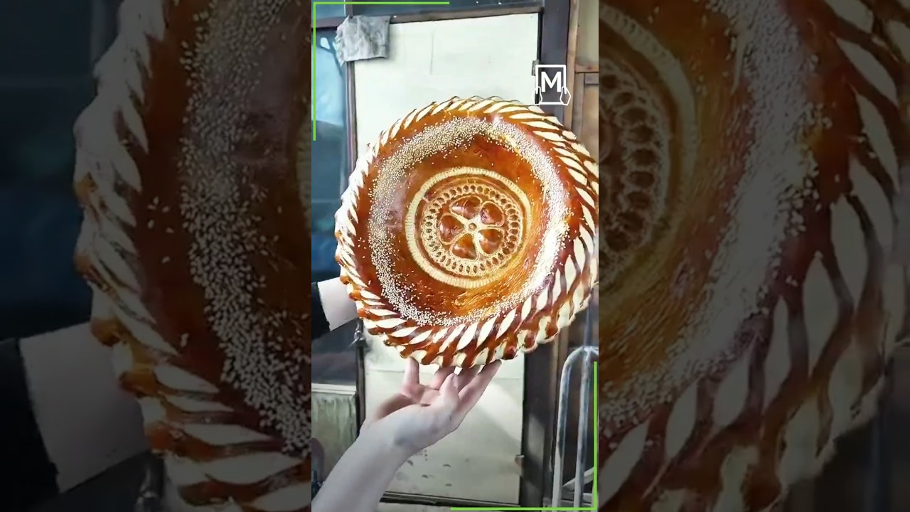 الخبز الباكستاني أجمل أنواع الخبز في العالم بسبب زخارفه