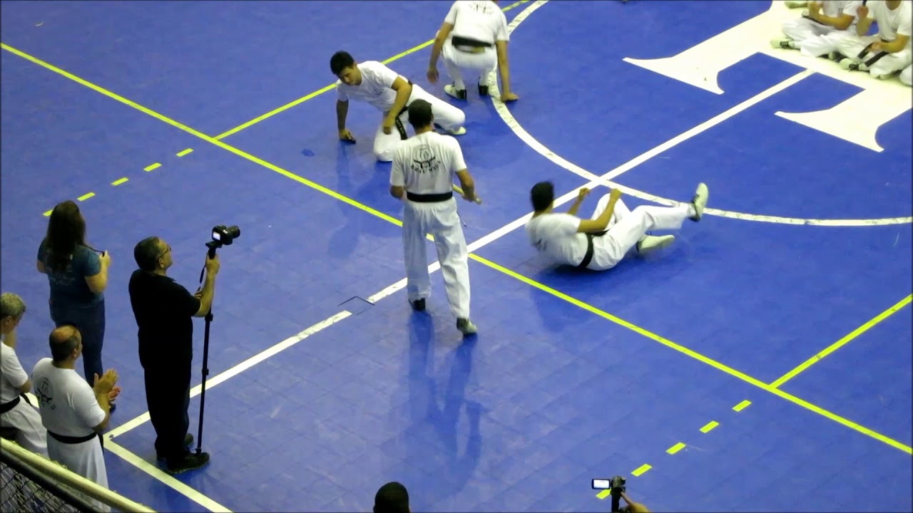 2019 - Demonstração KRAV MAGA faixas pretas 1o DAN - FSAKM