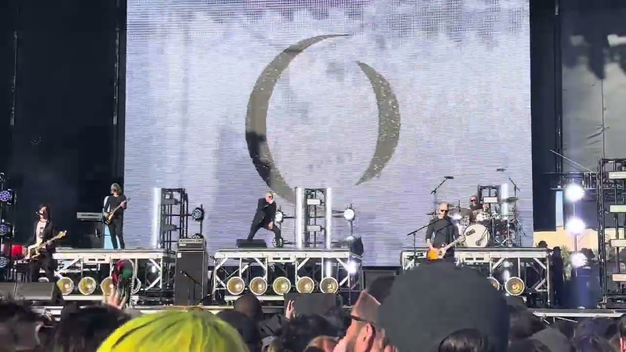 “Counting Bodies Like Sheep” A Perfect Circle 4/27/24 Sick New World fest - Las Vegas