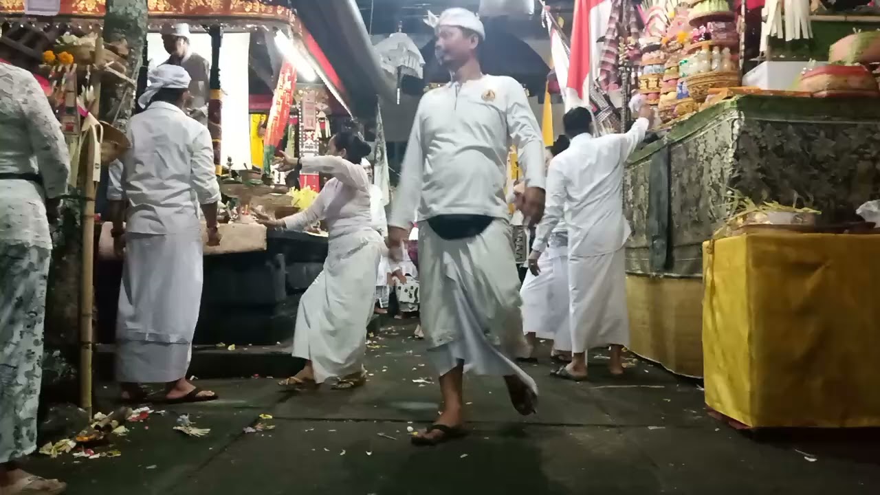 petoyan ring Pura Dalem Manik Agni Segala
