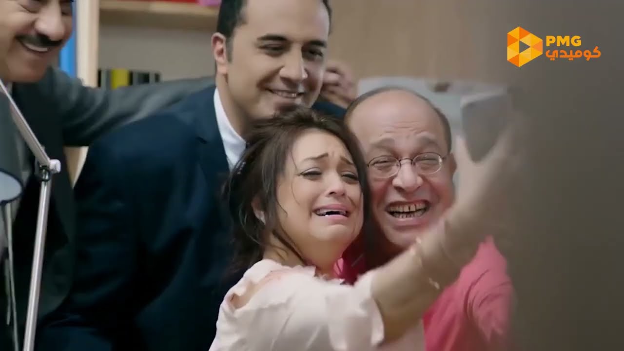 لما تحكي لصحابك علي اللي حصلك و يطلعوكي مسرح 😂🤦‍♀️