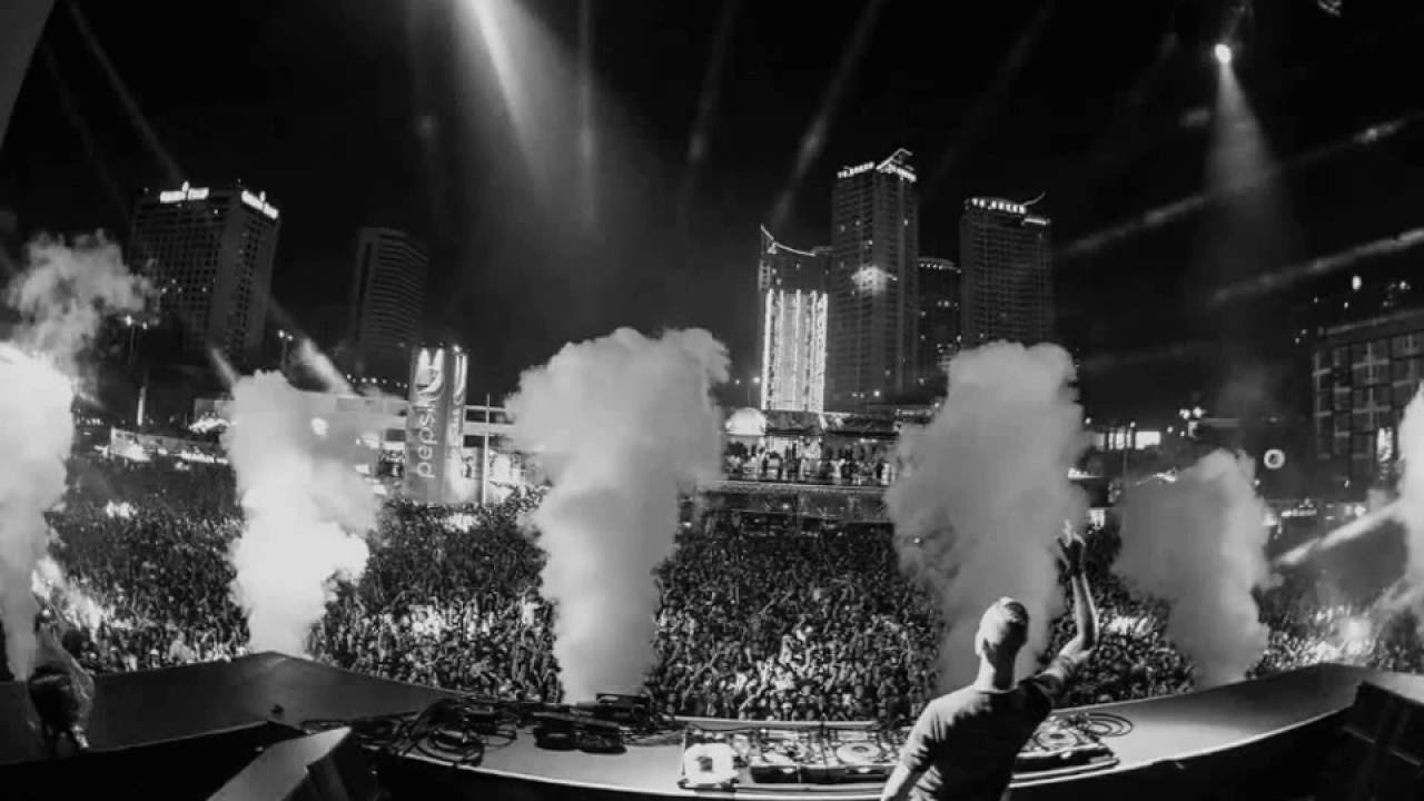 MNEK & Zara Larsson vs Vida - Never Forget You vs White Flags (Bayloss Mashup)