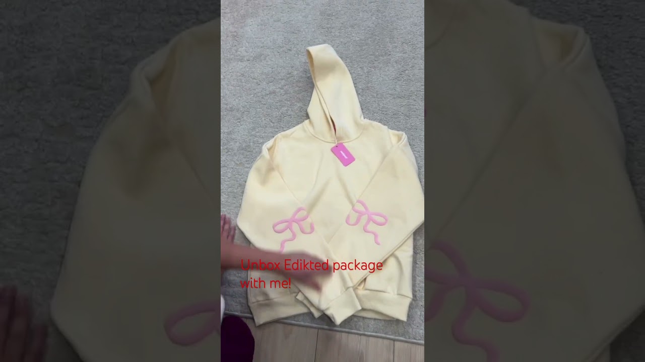 Unbox this cute and stylish Edikted hoodie with me! 