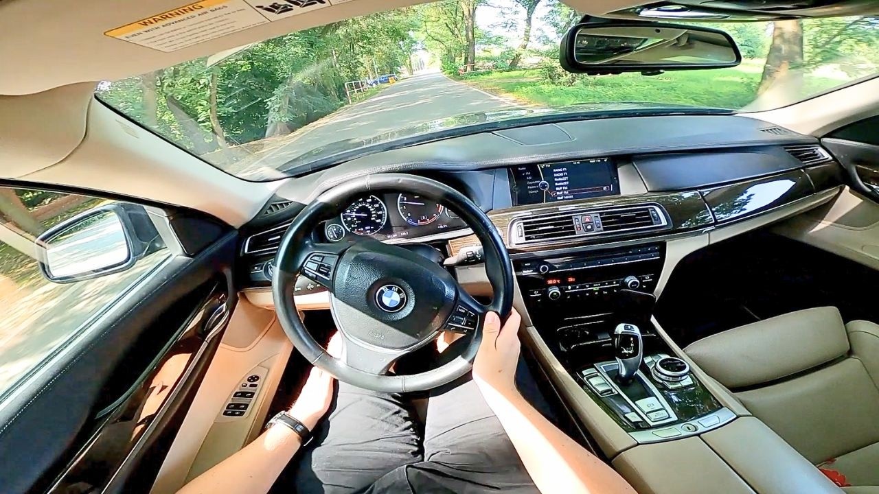BMW 740Li 3.0 BiTurbo 322HP 2012 Automatic - POV TEST DRIVE