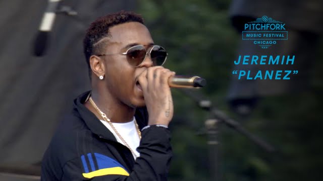 Jeremih performs 