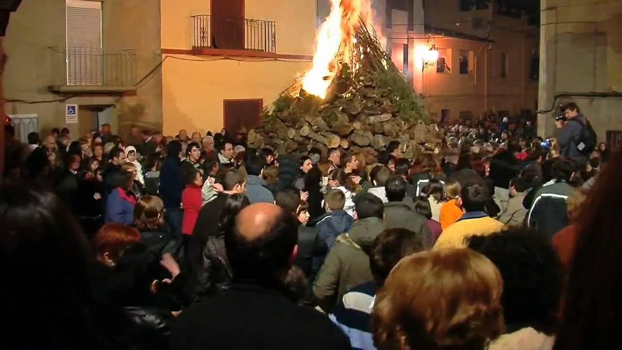 Foguera de Sant Antoni. Borriol 2010.