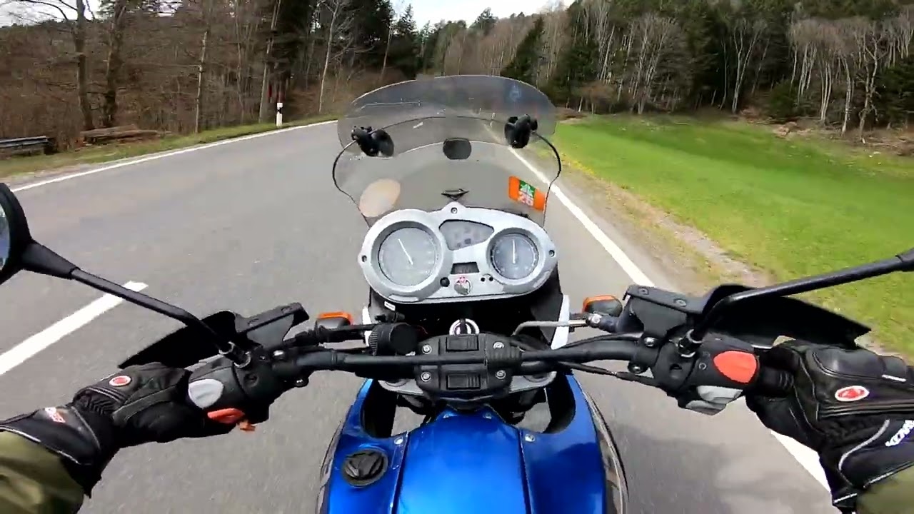 I love this road! And... ride safe