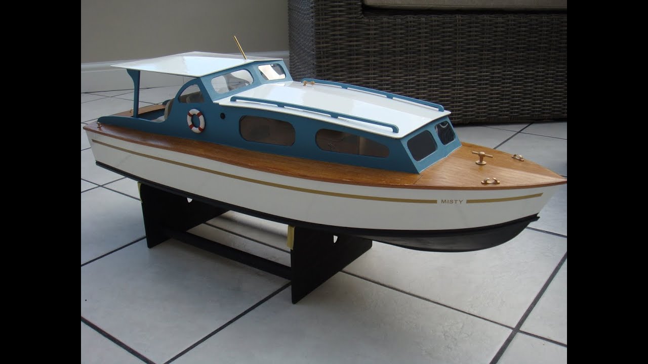 Buxton Model Boat Club 46