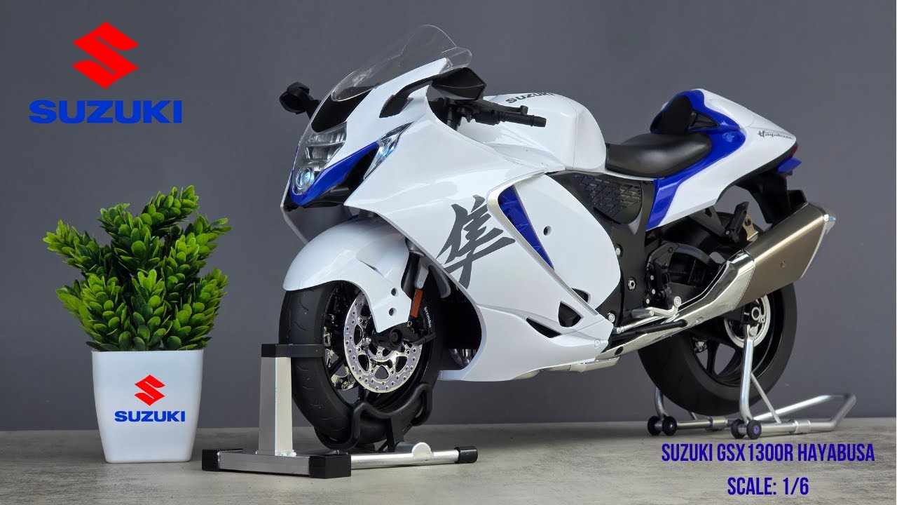 Realistic Suzuki GSX1300R Hayabusa 1/6 Scale &ndash; Working Motorized Diecast Beast!