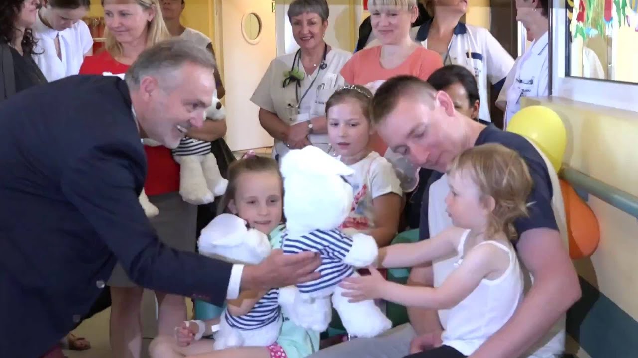 Prezydent Gdyni odwiedził dzieci w szpitalach