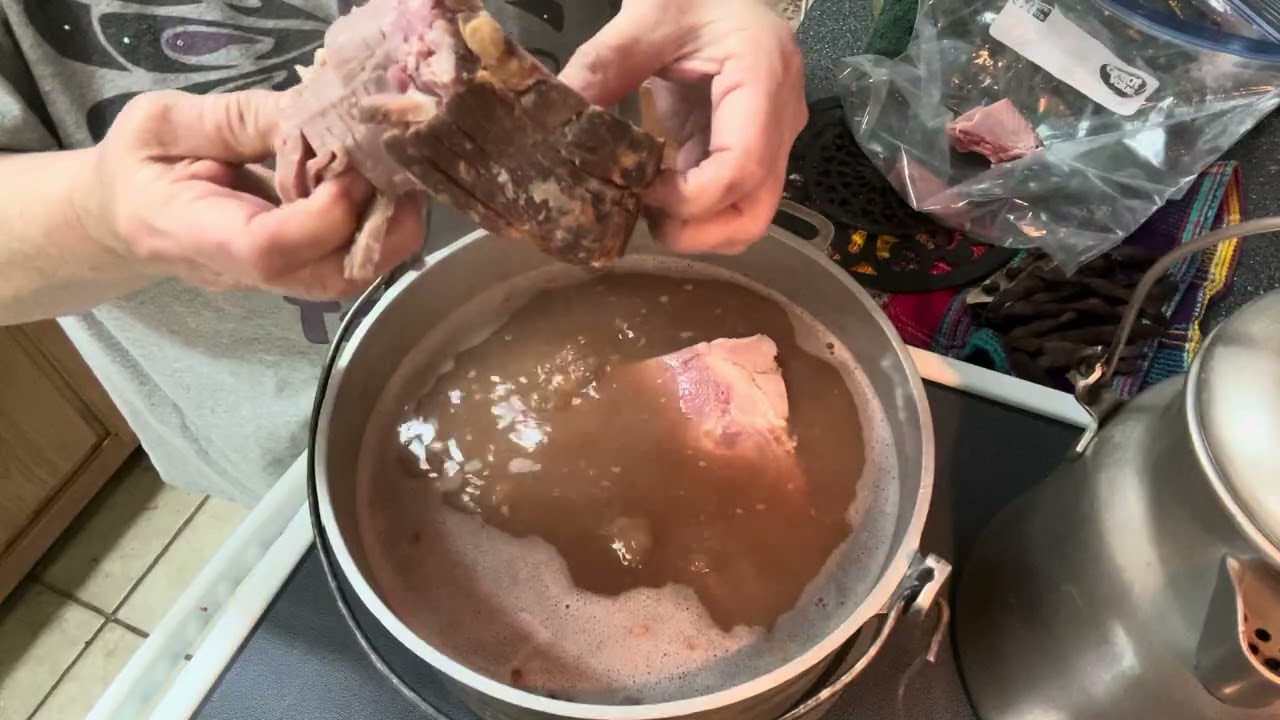 Part 2 cooking soup beans plus bonus opening subscription box from Hoss Tools