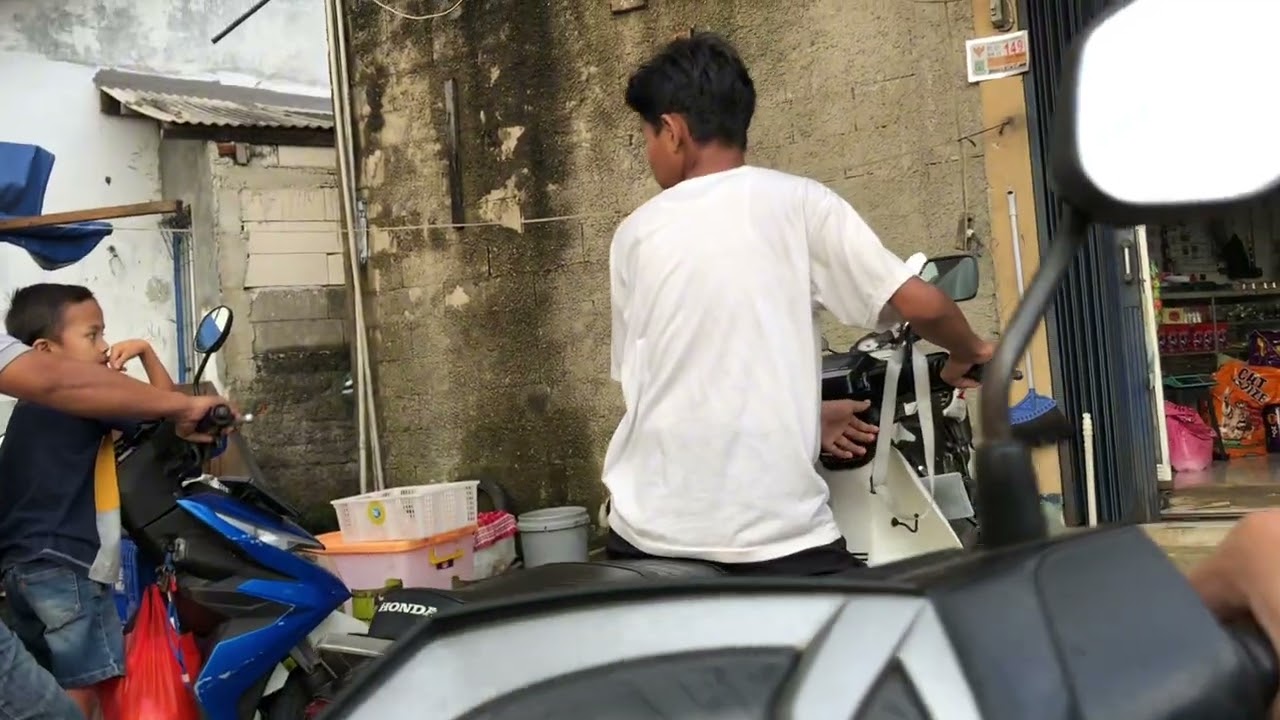 Suasana jalan ngabuburit sore dari Kunciran sampai P4kuJaya | Tangerang