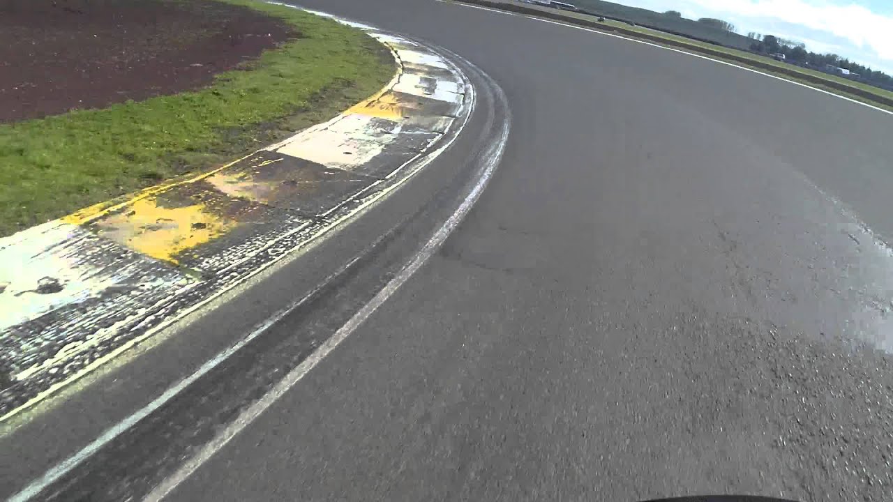 Classic Motorcycle Racing. NZCMRR 350 BSA GOLDSTAR TAUPO ( ON BOARD )