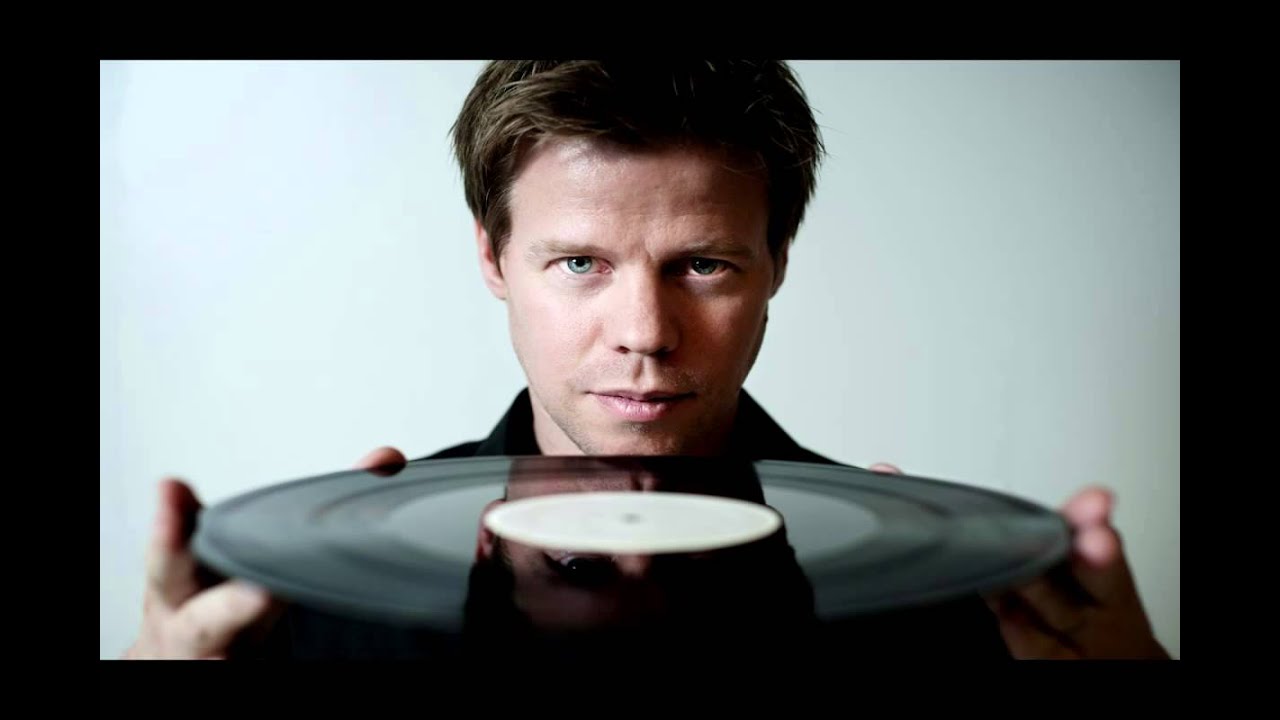 Ferry Corsten - Live @ BBC Radio 1 Essential Mix (08-02-2004)