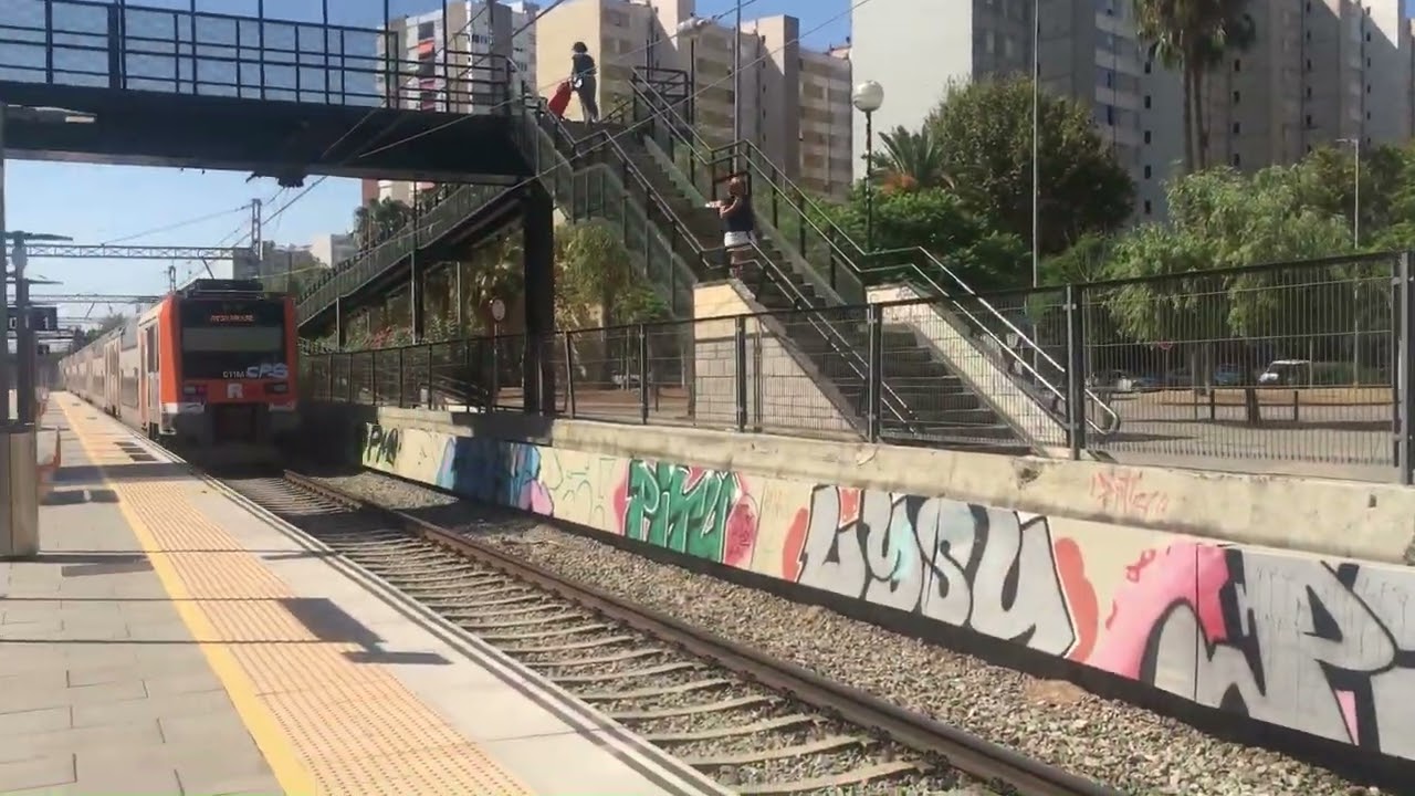 Trenes por Bellvitge 1 (Renfe Civia, 449, 470, 448,252, 450, 451)