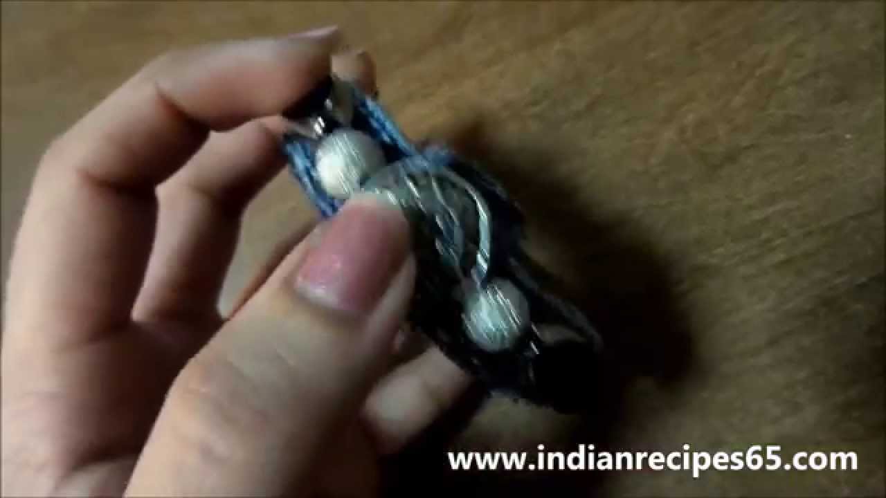 Upcycled Denim Bracelet Tutorial / DIY