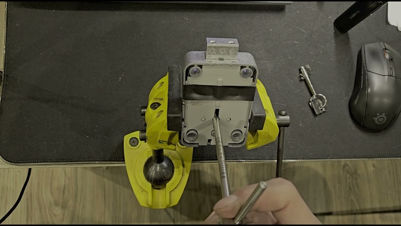 Kaba Mauer 71111 Lever lock picking