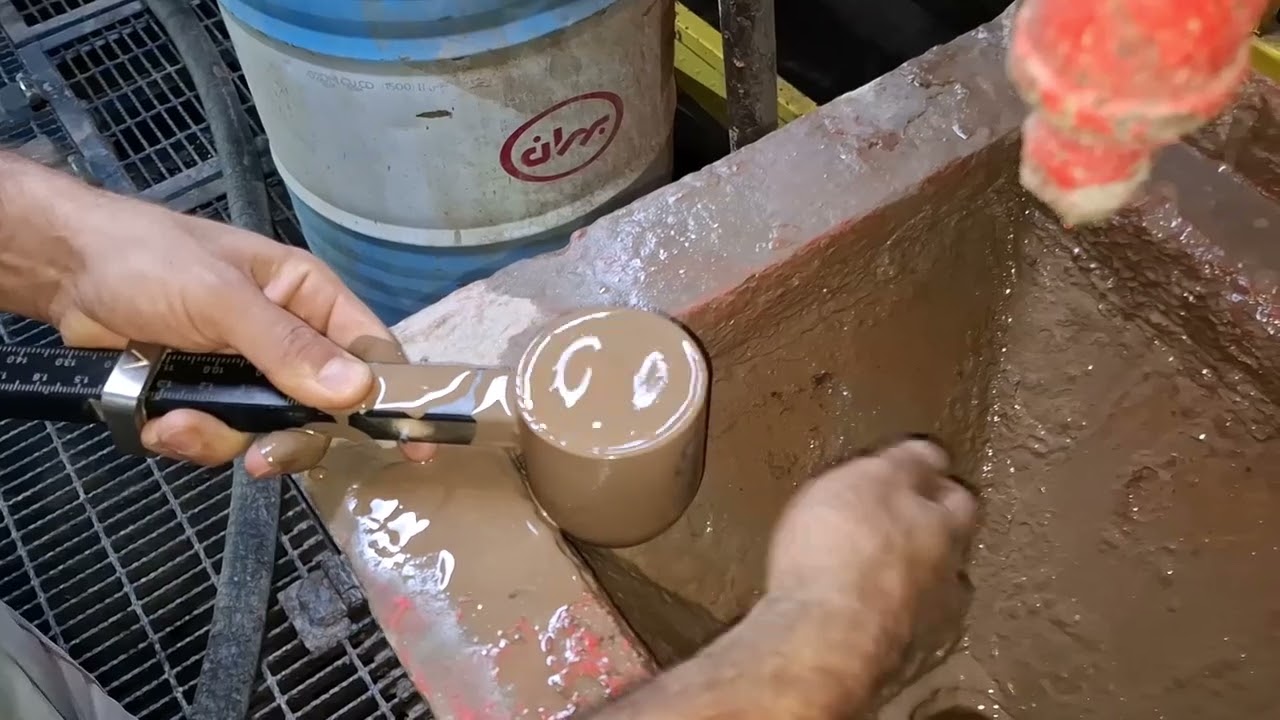 Measuring drilling fluid density | Mud density - Using Mud Balance