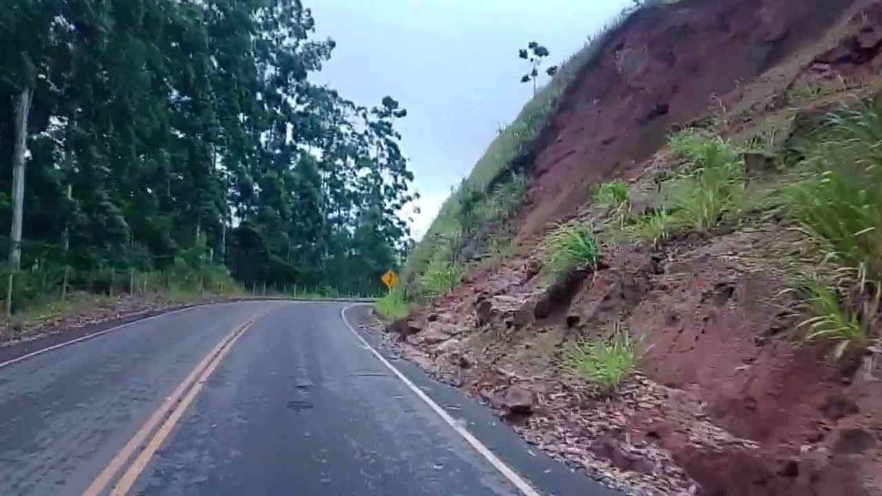 Dia chuvoso nas montanhas