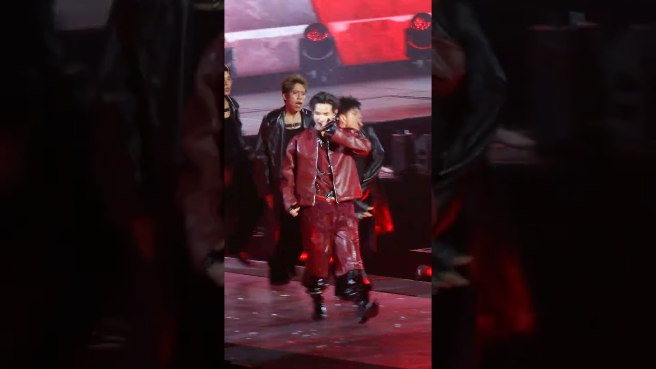 150226 ทัก : LYKN #riserconcertd3 
