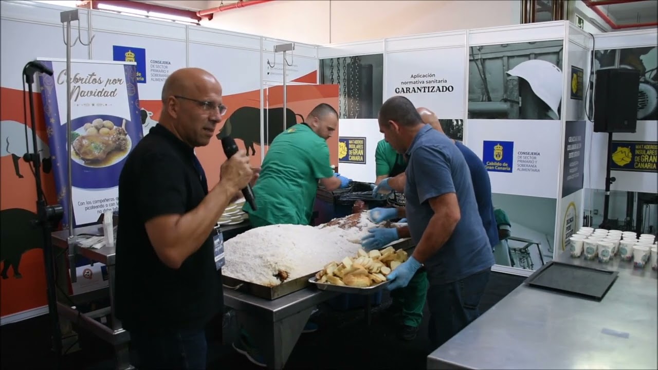 Tradiciones de Agüimes. Cochino negro a la sal con la colaboración de la carnicería Blas de Agüimes