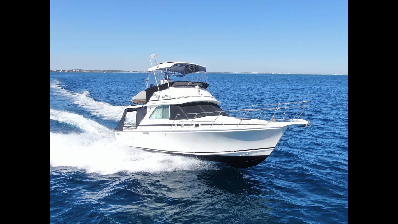 1990 Bertram 35 Flybridge Cruiser