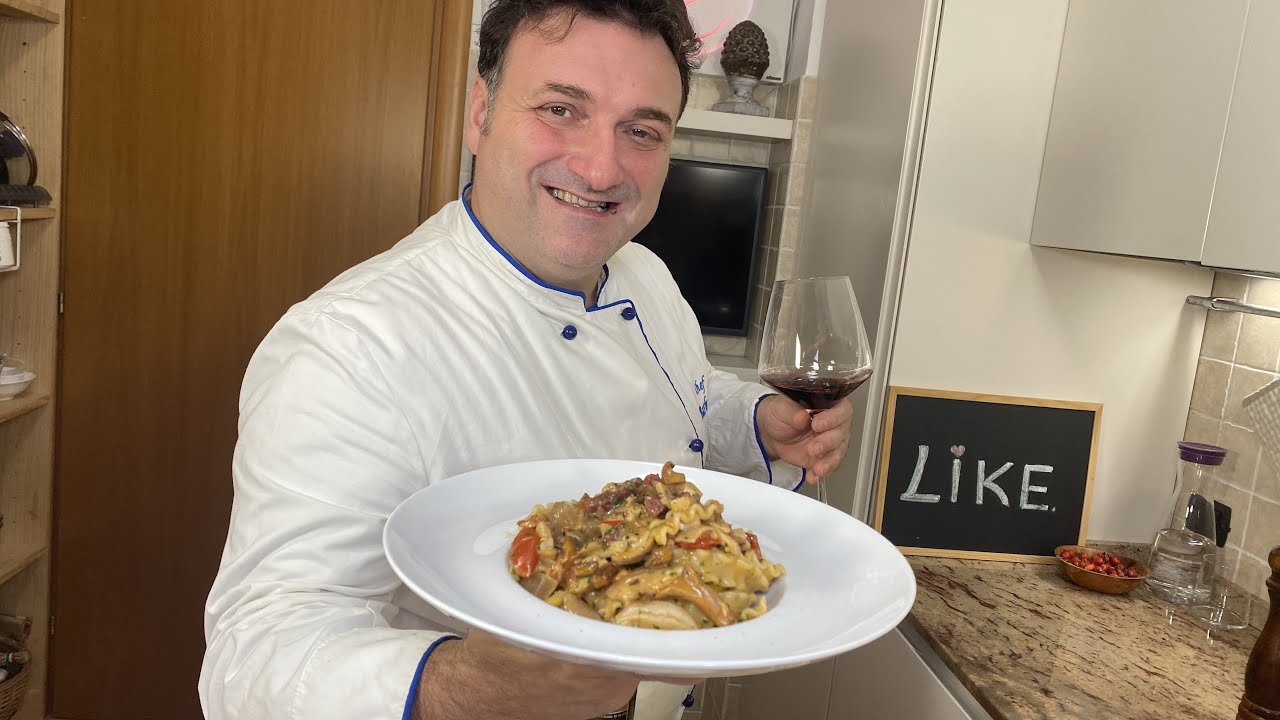 Pasta con Hongos y Tocino