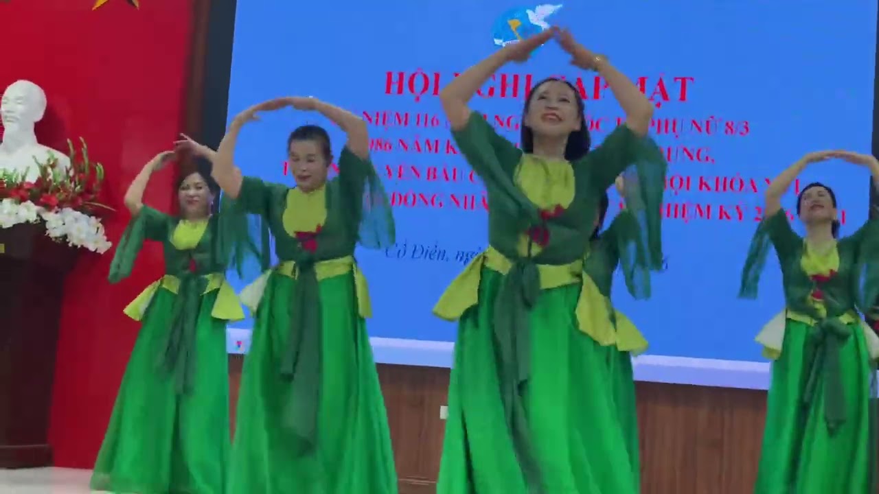 Đức Tiến Thu Nga bắc bo linh￼￼