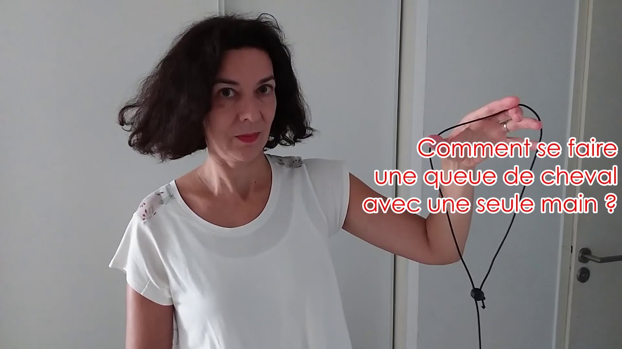 Comment se faire une queue de cheval avec une seule main ?