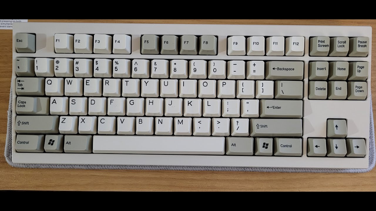 F1 8x v2 Classic DCS Intro Beige